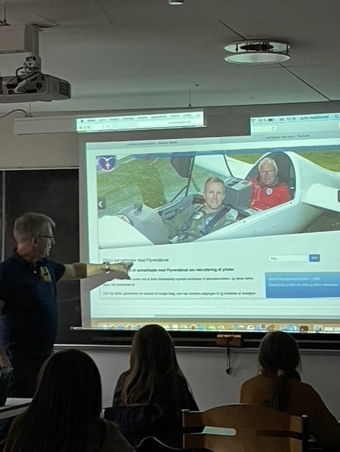 MIĘDZYNARODOWY PROJEKT EDUKACYJNY – EDYCJA III POZNAJEMY ZAWODY