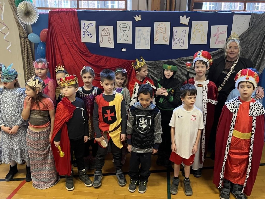 To był bal w królewskim stylu:)