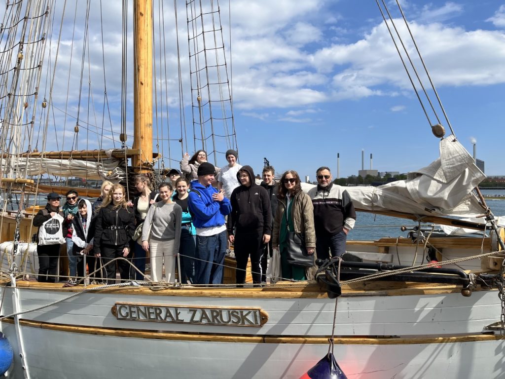 Spotkanie licealistów z kapitanem żaglowca „Generał Zaruski” Panem Jerzym Jaszczukiem