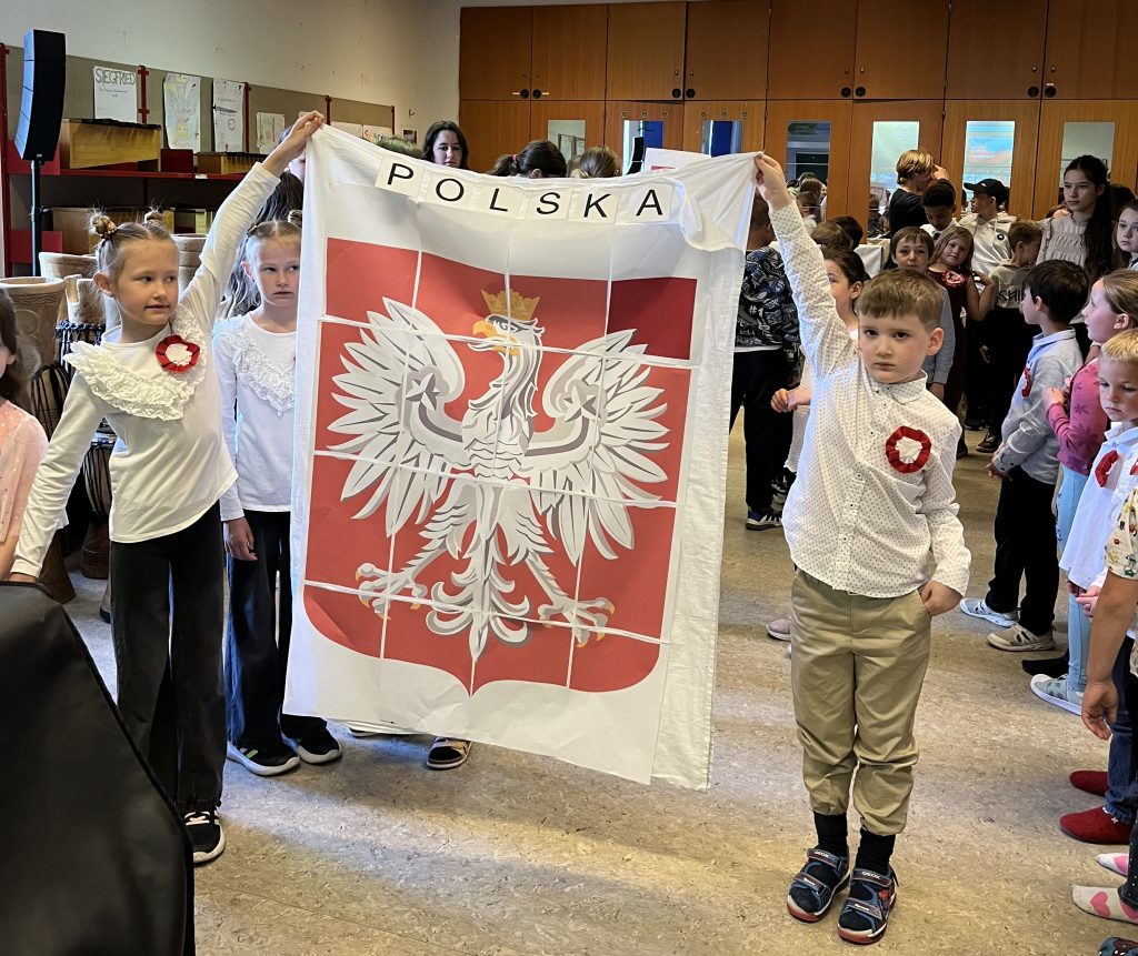 „Witaj Maj, Trzeci Maj, u Polaków błogi raj!